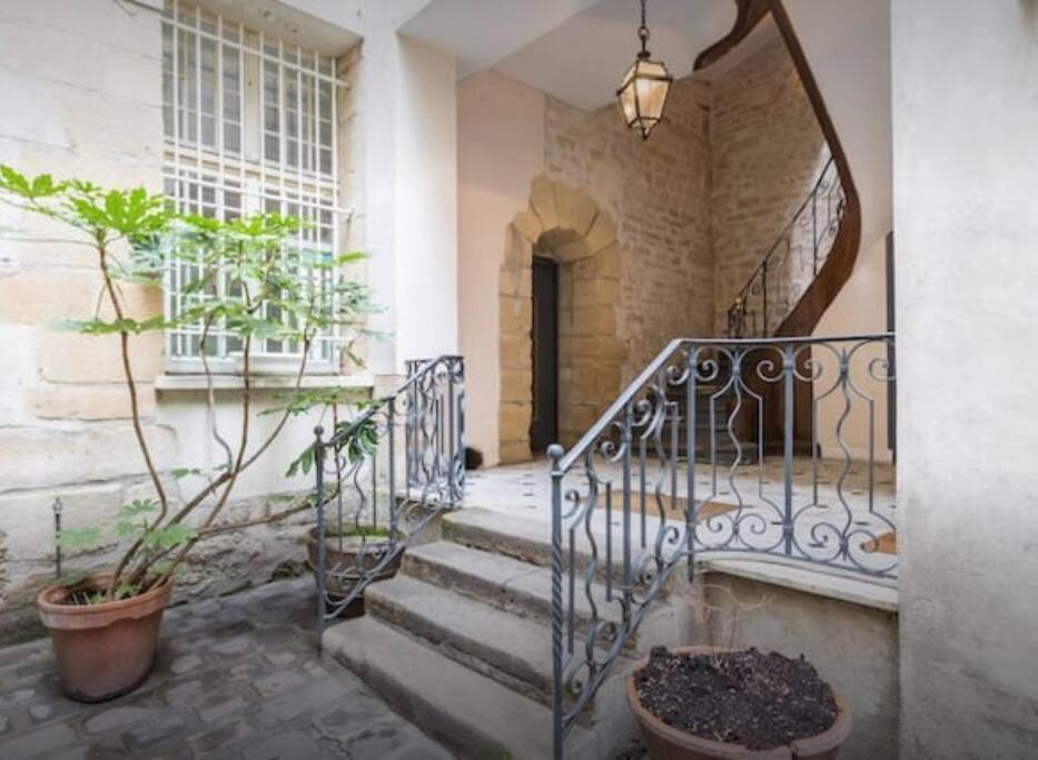 M1 - Magnificent In Le Marais's Heart Appartement