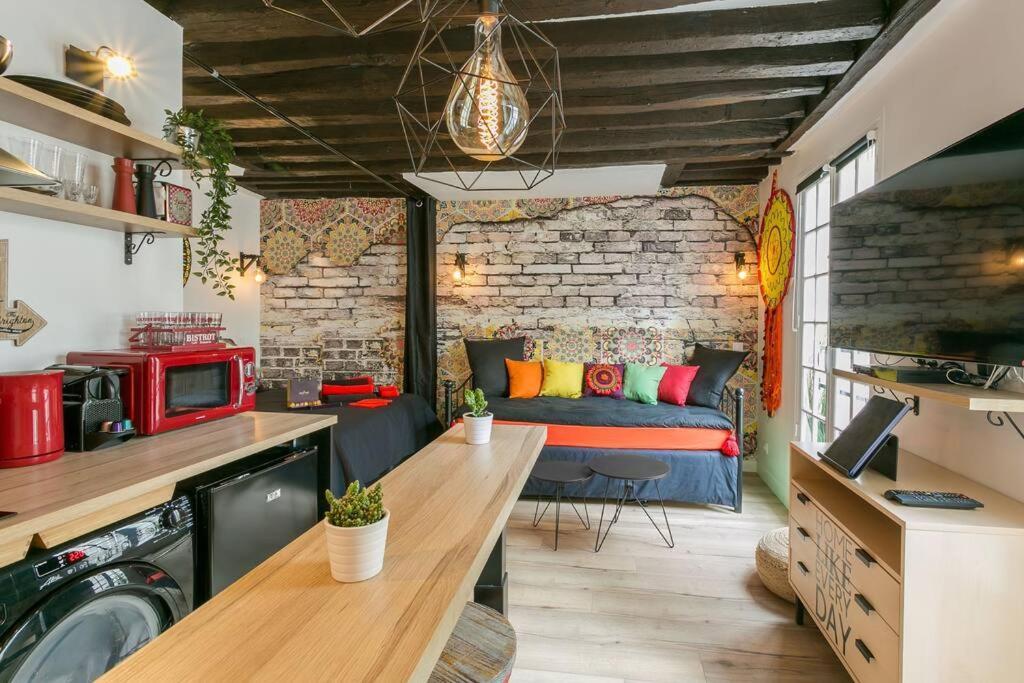 Appartement M1 - Magnificent In Le Marais's Heart *
